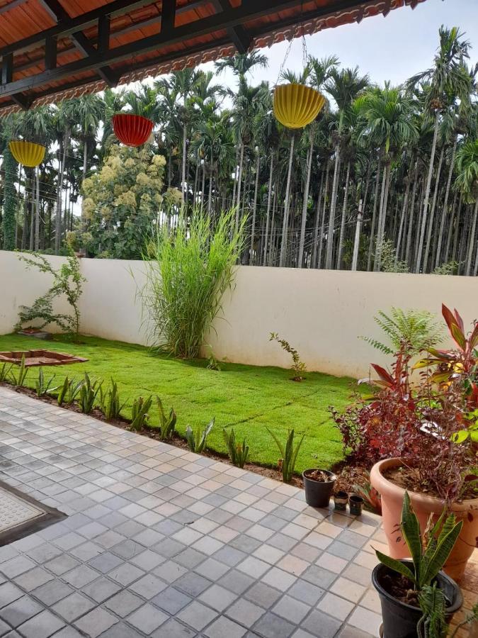 Shi'S Shambhavi Homestay -On The Way To Isha, Maruthamalai Коимбатур Экстерьер фото